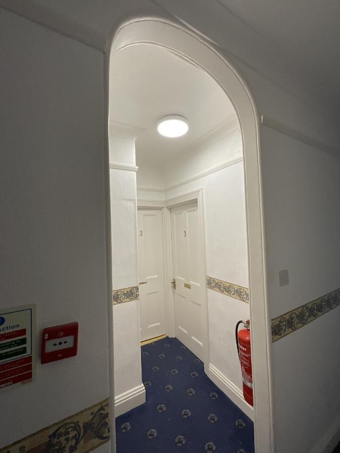 Pendrin Guest House 廷塔杰尔 外观 照片